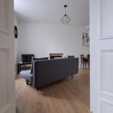 Appartement Confort Deux Etoiles Dole Exterior foto