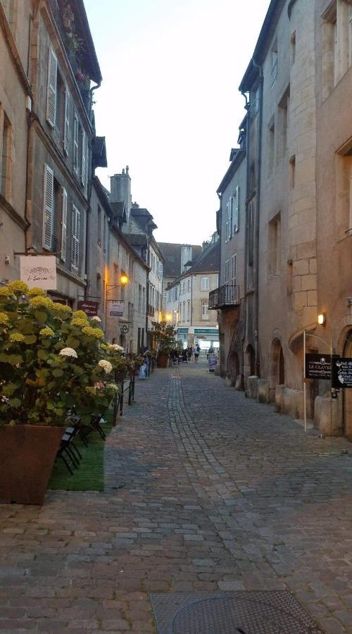 Appartement Confort Deux Etoiles Dole Exterior foto